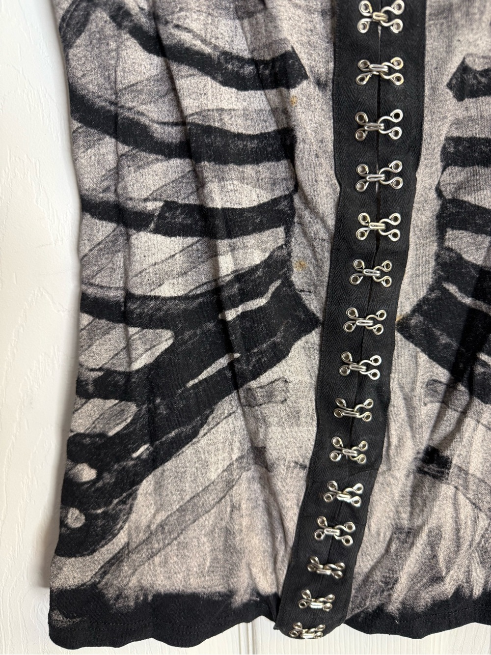 2000s Y2K Vintage Teenage Runaway Black Ribcage Mesh-Back Tank Top Punk - Picture 6 of 12